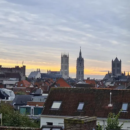 Castle-grounds House With Rooftop View & Jacuzzi Holiday home Ghent
